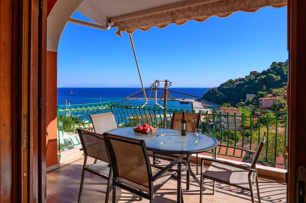 Golden Flower'S Apartment Poros  Екстериор снимка