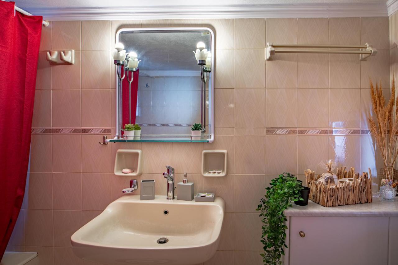 Golden Flower'S Apartment Poros  Екстериор снимка